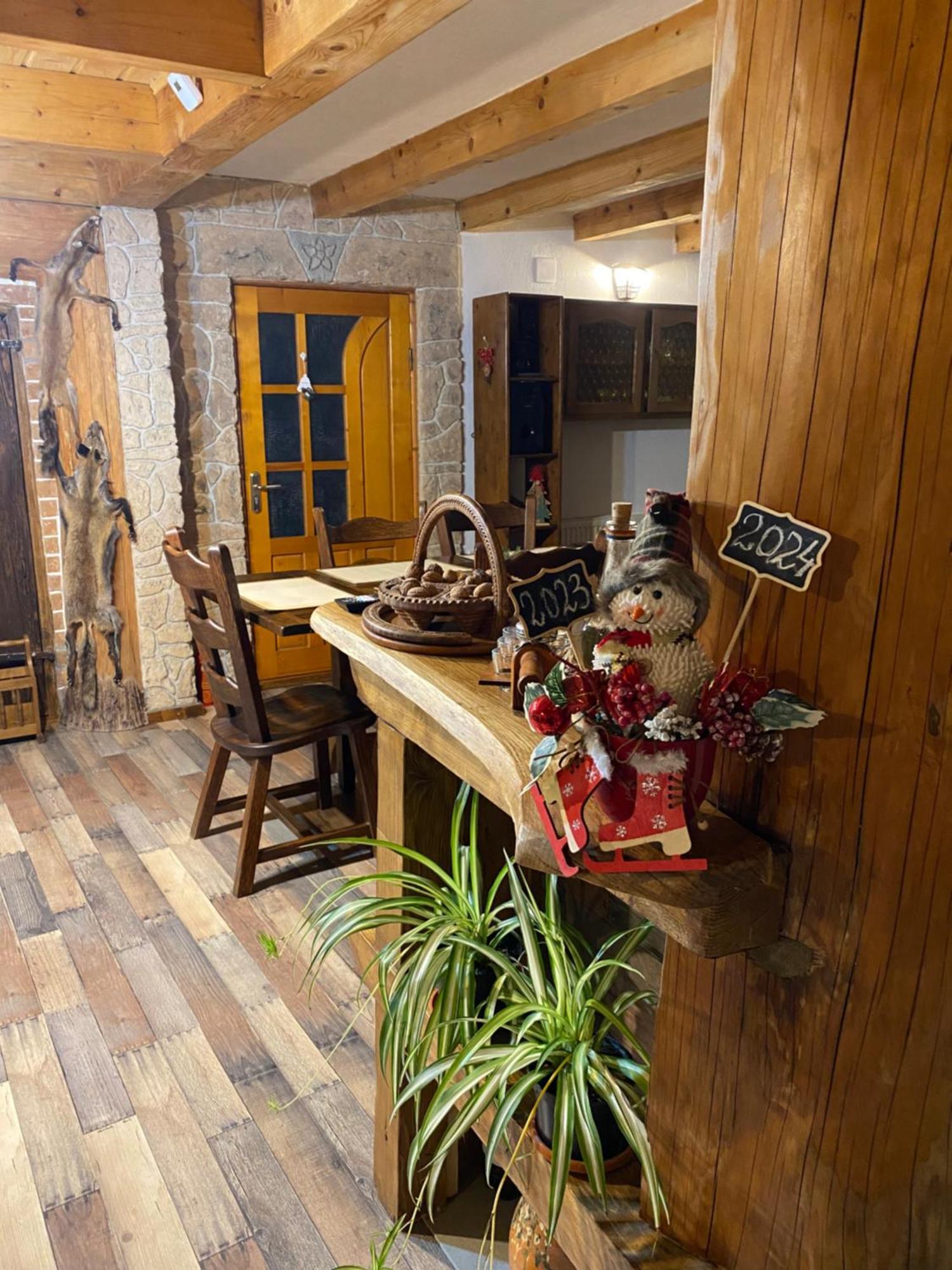 Casa Cu Sindrila Villa Vălenii de Munte Екстериор снимка